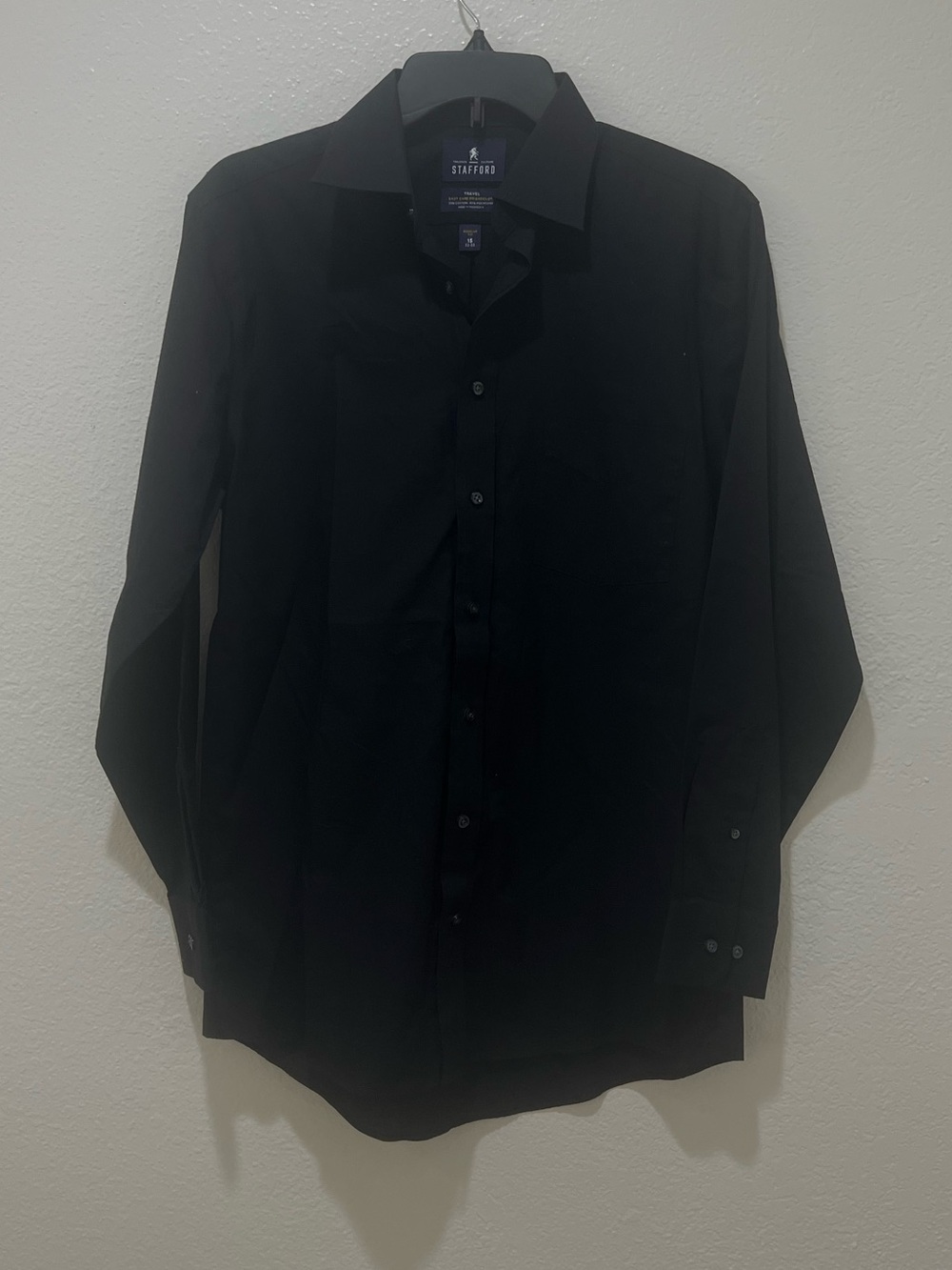 Stafford Men's Black Long Sleeve Dress regular fit Shirt size M (15 32-33)